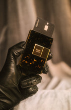 Load image into Gallery viewer, 1900 Card Case - PVD Gold / Dark Havana