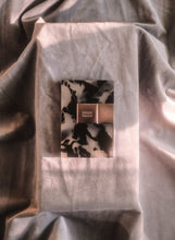 Load image into Gallery viewer, 1900 Card Case - PVD Silver / Marbled Black
